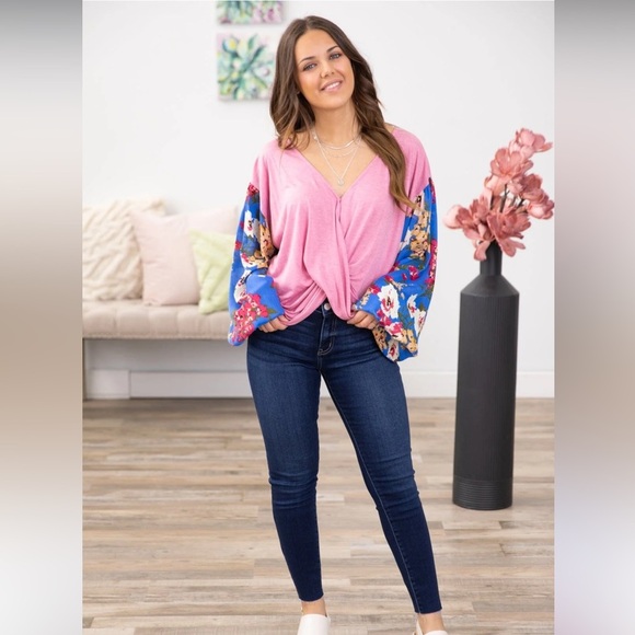 Umgee Tops - Umgee | Pink Floral Balloon Sleeve Top Large NWT